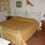 Antica Fonte Residenza Di * Siena