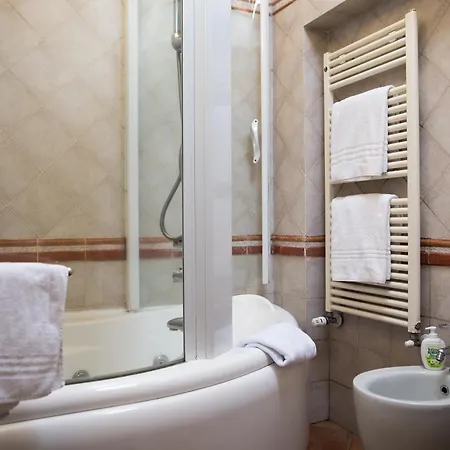 Antica Fonte Residenza Di *