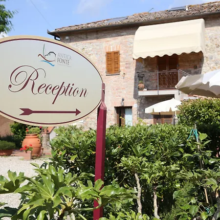 Antica Fonte Residenza Di Siena