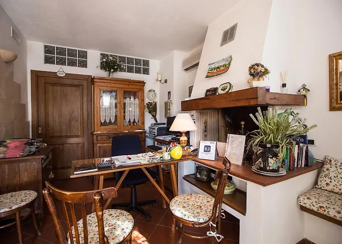 Antica Fonte Residenza Di * Siena