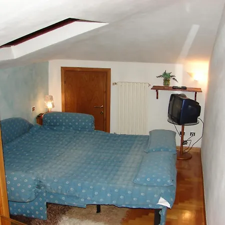 Gospodarstwo wiejskie Antica Fonte Residenza Di *